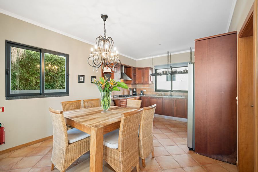 Kitchen and eating area